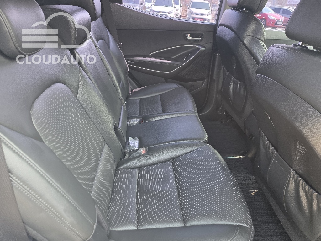 2016 Hyundai Santa Fe Diesel 2.0 2WD - Image 18