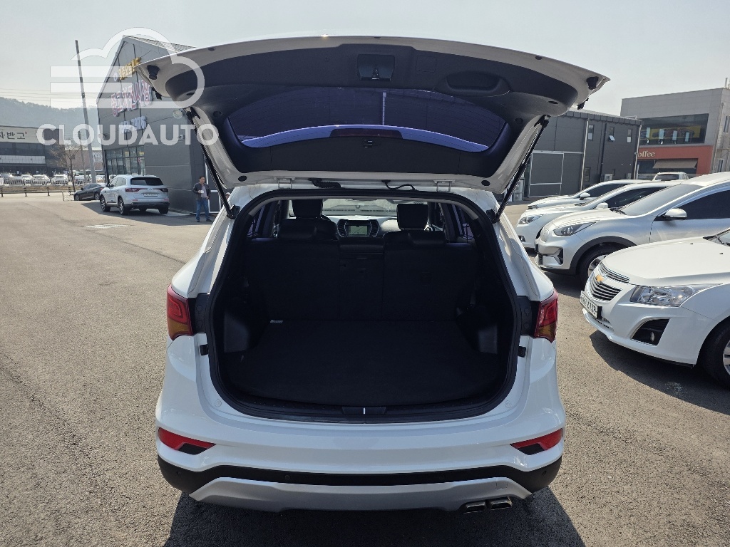 2016 Hyundai Santa Fe Diesel 2.0 2WD - Image 20