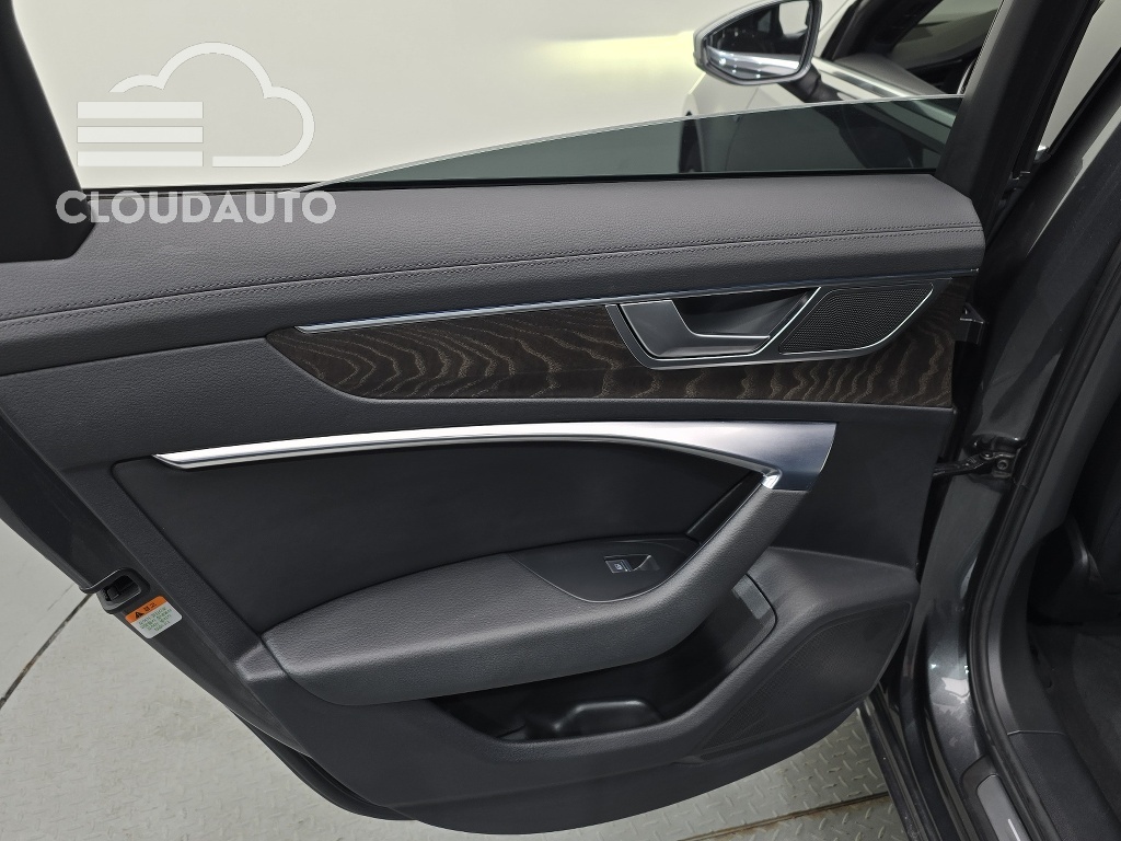 2022 Audi A6 45 TFSI Premium - Image 18