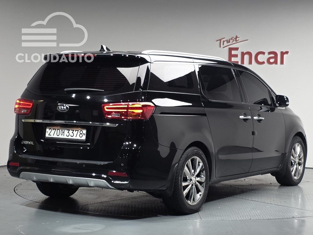 2019 Kia Carnival 9 Prestige - Image 2