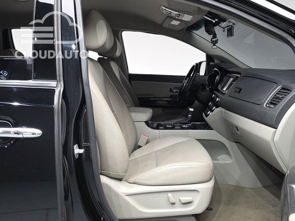 2019 Kia Carnival 9 Prestige - Image 25