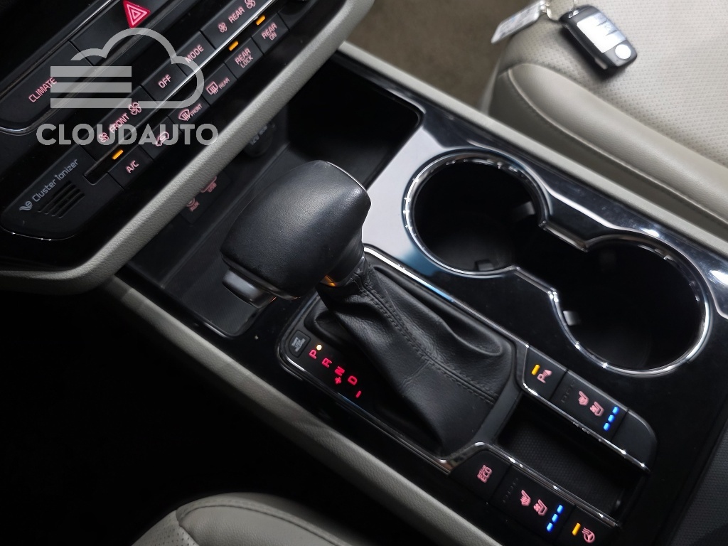 2019 Kia Carnival 9 Prestige - Image 9