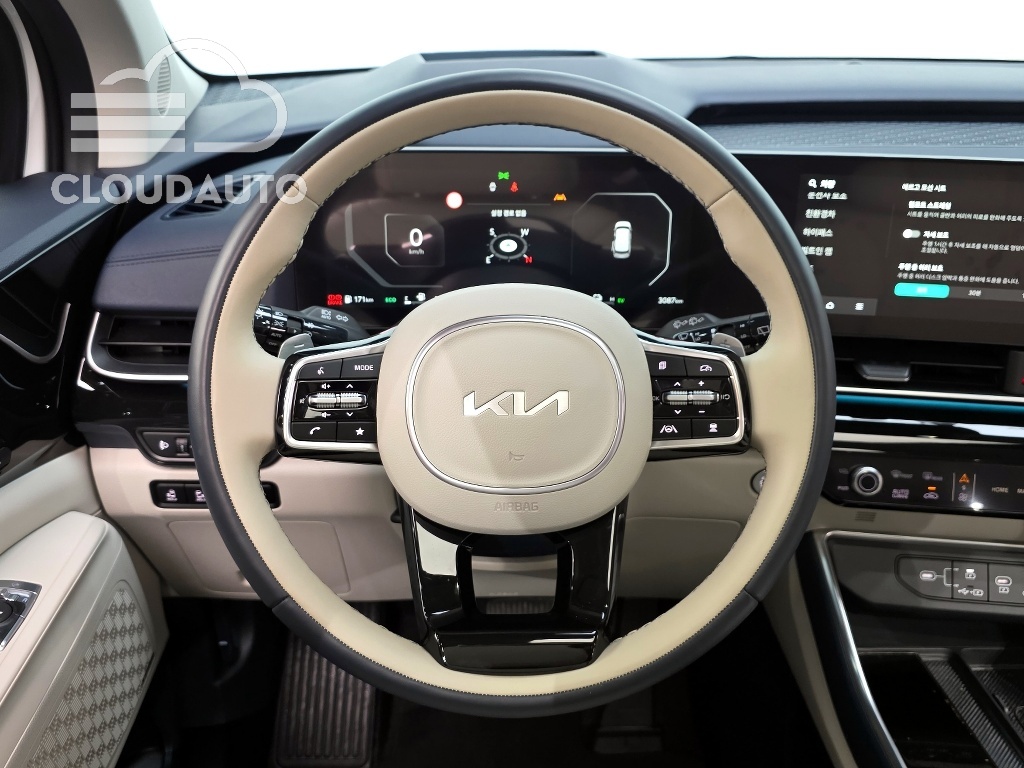 2024 Kia Carnival HEV 7 Signature - Image 13
