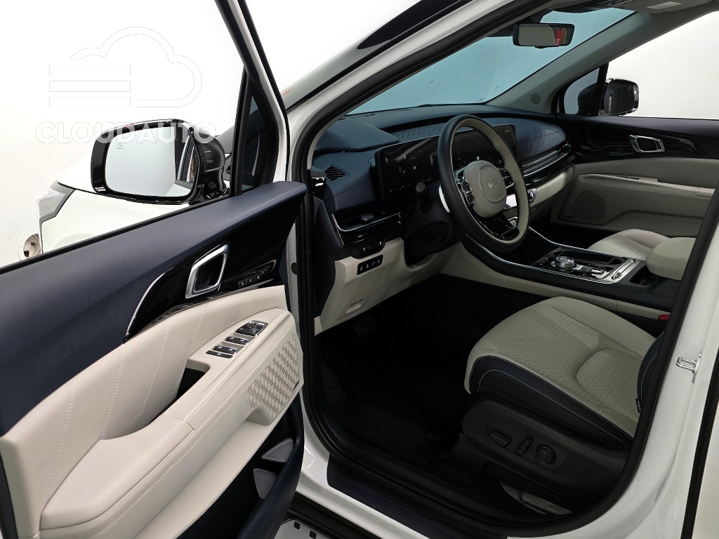 2024 Kia Carnival HEV 7 Signature - Image 10