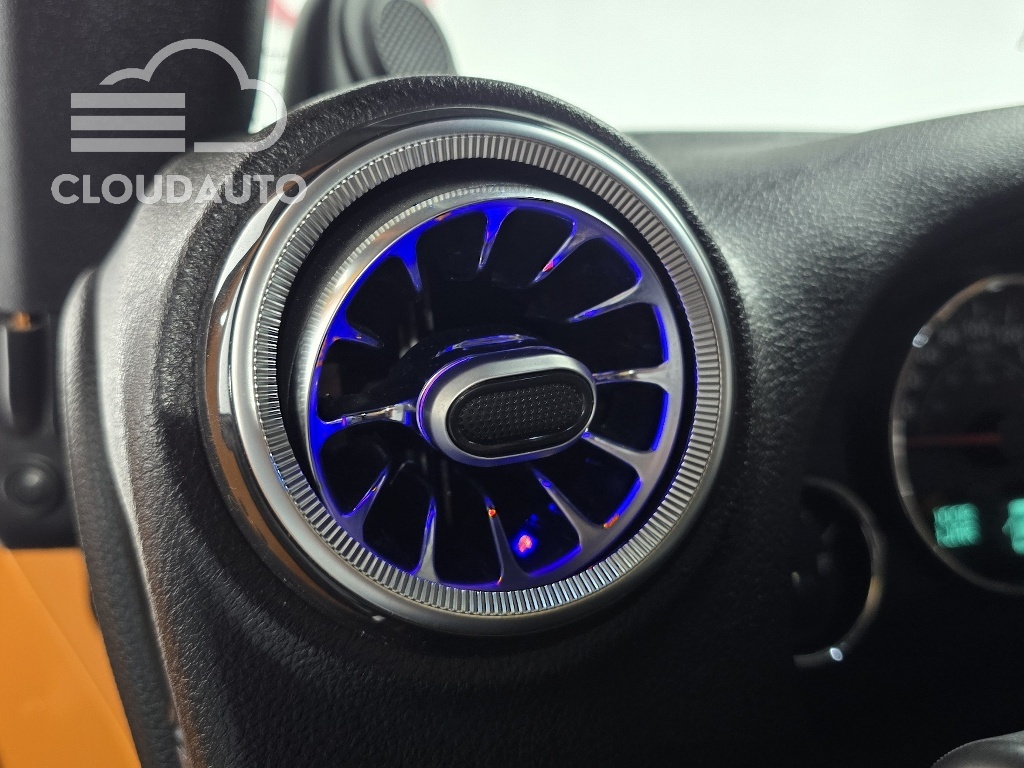 2013 Jeep Wrangler 2.8 Diesel 4Door - Image 16
