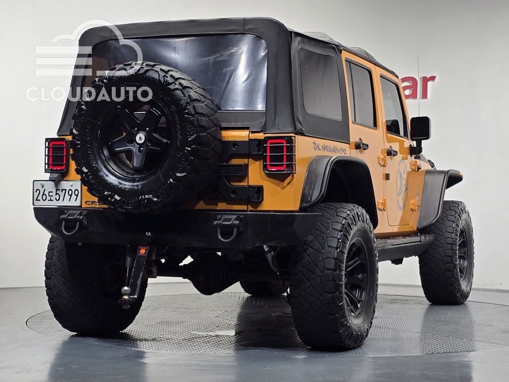 2013 Jeep Wrangler 2.8 Diesel 4Door - Image 2