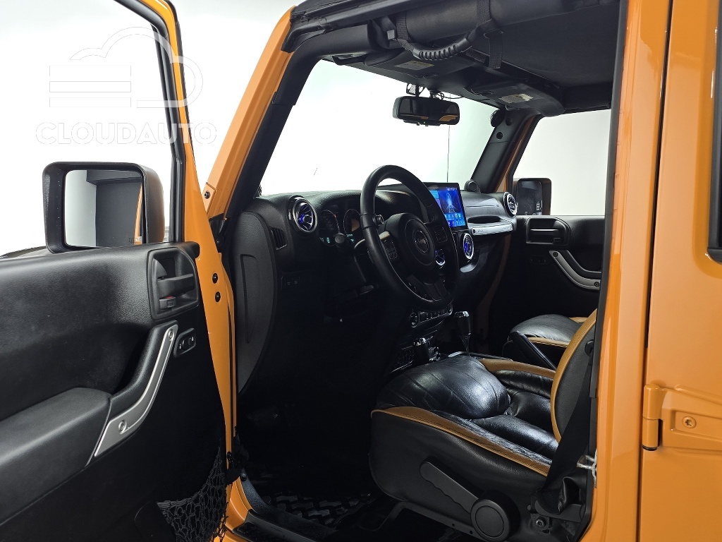 2013 Jeep Wrangler 2.8 Diesel 4Door - Image 10