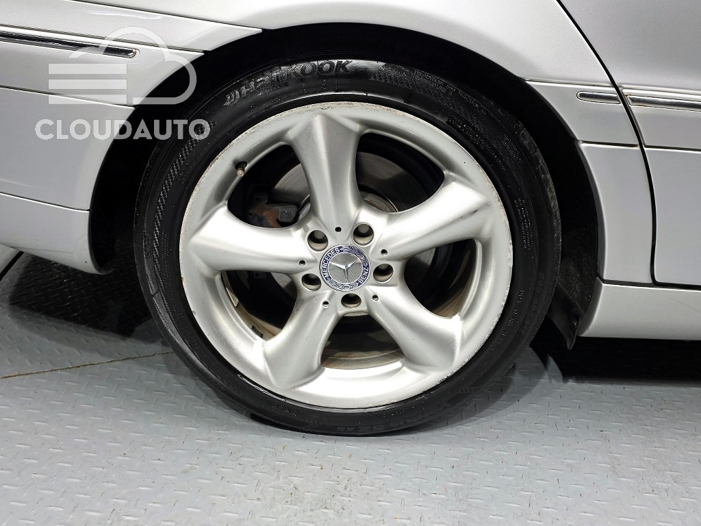 2004 Mercedes-Benz C-Class C200K - Image 5