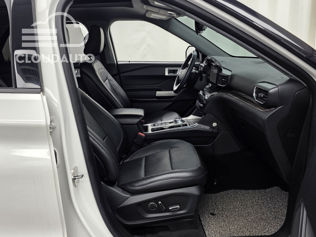 2020 Ford Explorer 2.3 Limited 4WD - Image 11