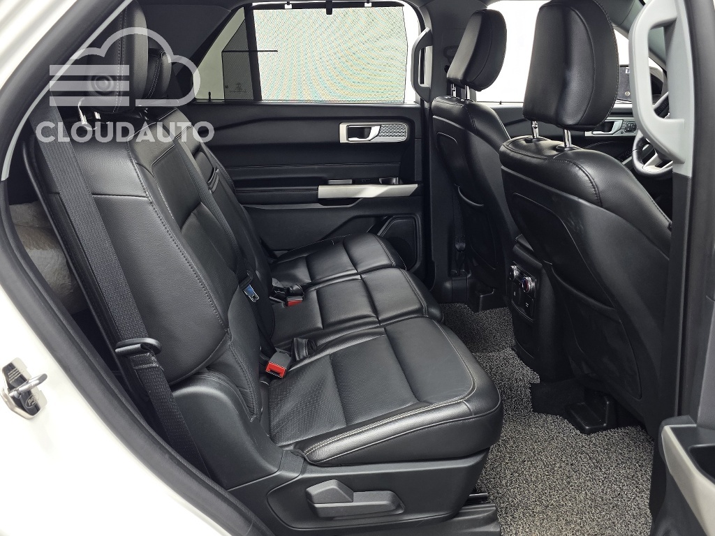 2020 Ford Explorer 2.3 Limited 4WD - Image 12