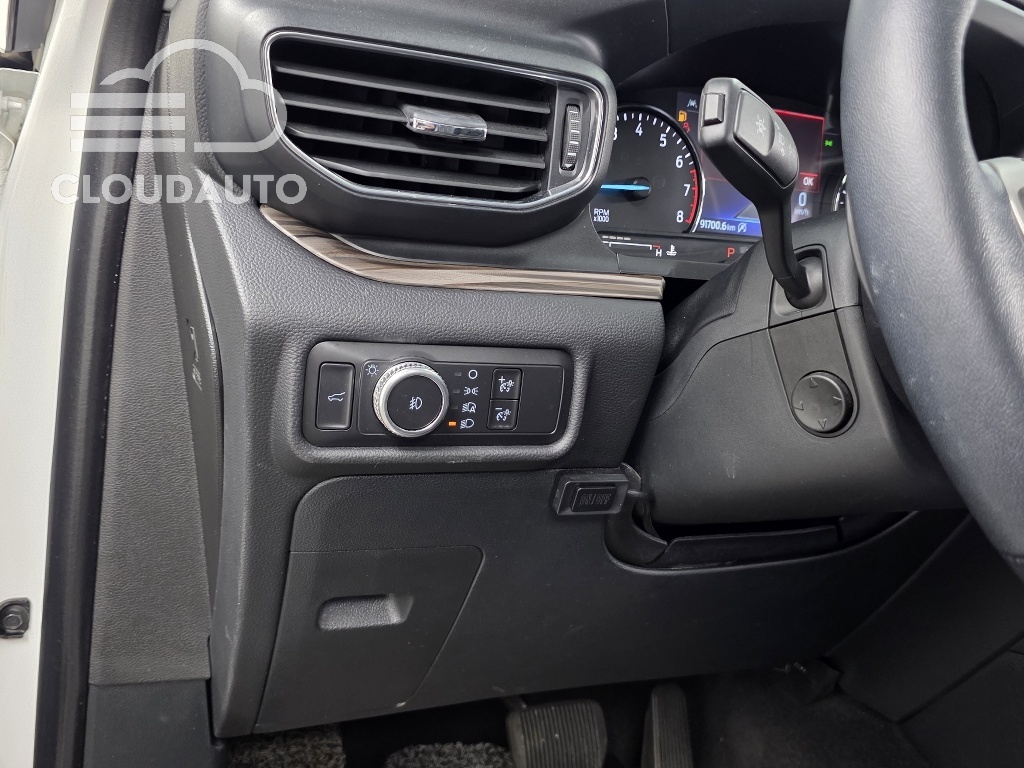 2020 Ford Explorer 2.3 Limited 4WD - Image 16