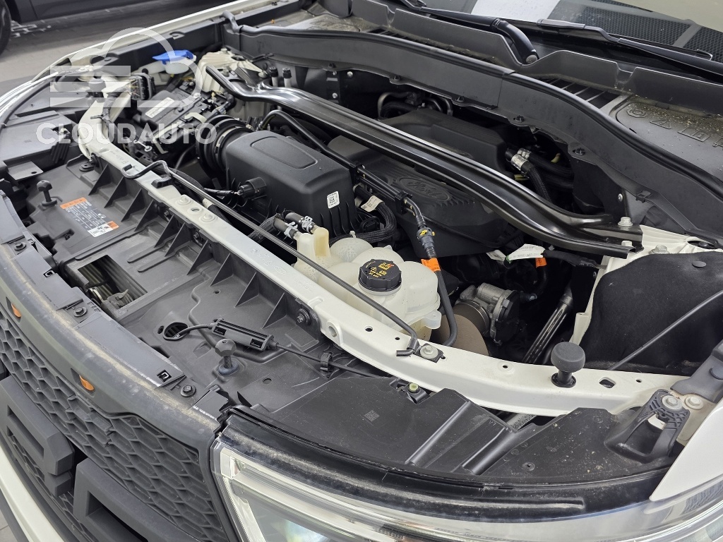 2020 Ford Explorer 2.3 Limited 4WD - Image 6