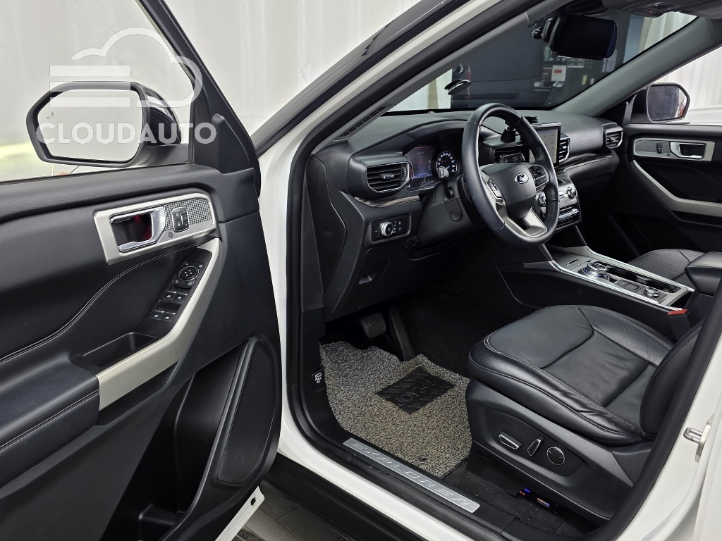 2020 Ford Explorer 2.3 Limited 4WD - Image 10