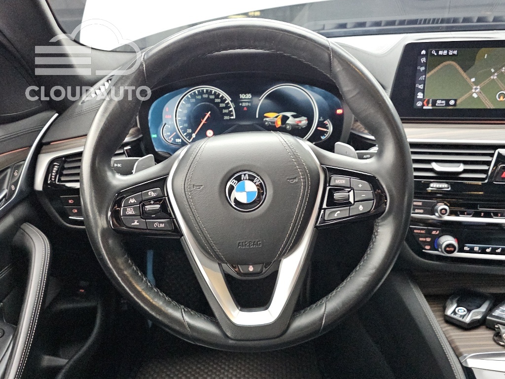 2018 BMW 5 Series 530i xDrive M Sports Plus - Image 13