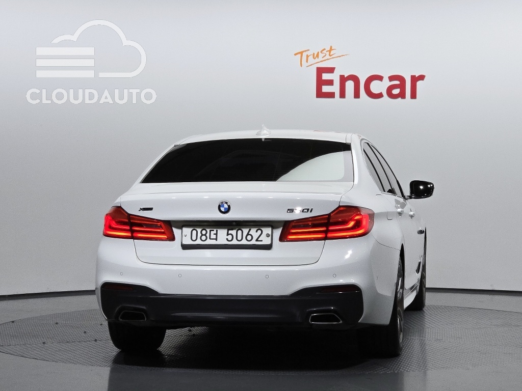 2018 BMW 5 Series 530i xDrive M Sports Plus - Image 4