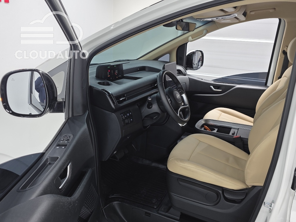 2025 Hyundai Staria HEV 1.6 5 - Image 11