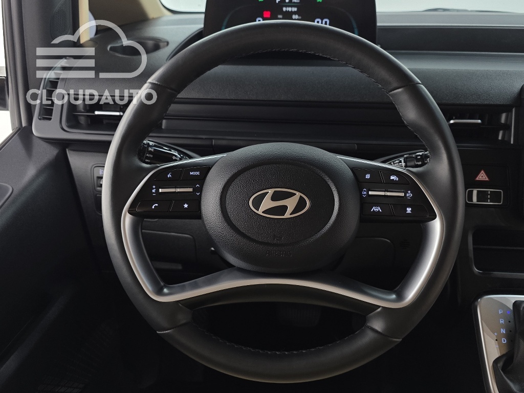 2025 Hyundai Staria HEV 1.6 5 - Image 13