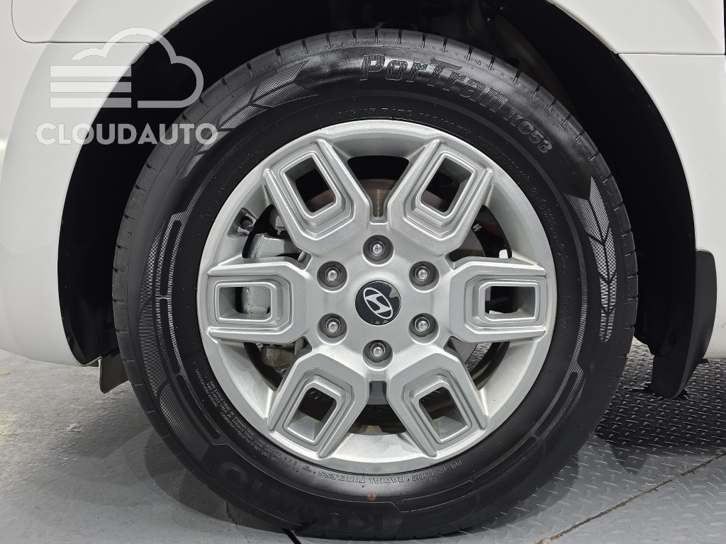 2025 Hyundai Staria HEV 1.6 5 - Image 5