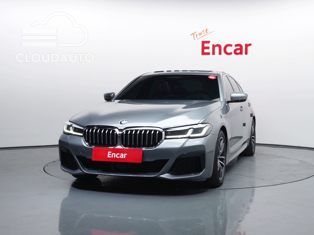 2023 BMW 5 Series 523d M Sports - Image 3