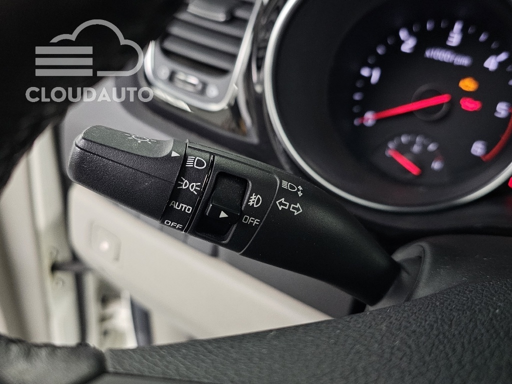 2015 Kia Carnival 9 Prestige - Image 15