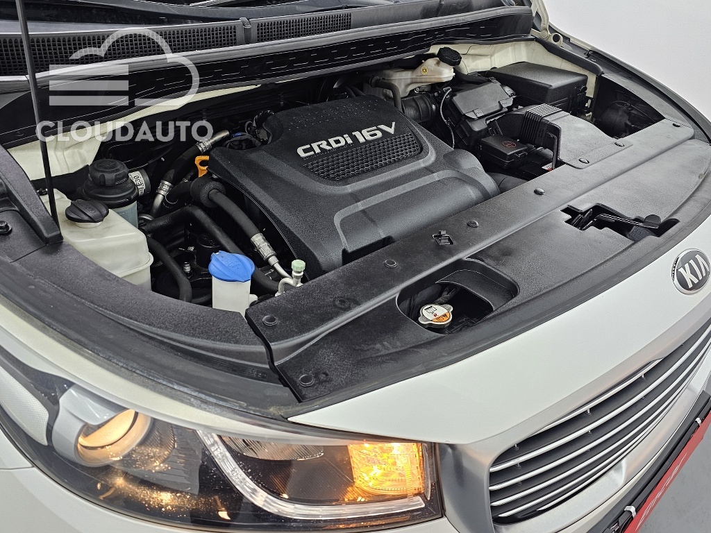 2015 Kia Carnival 9 Prestige - Image 6