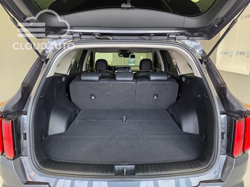 2021 Kia Sorento Diesel 2.2 2WD - Image 17