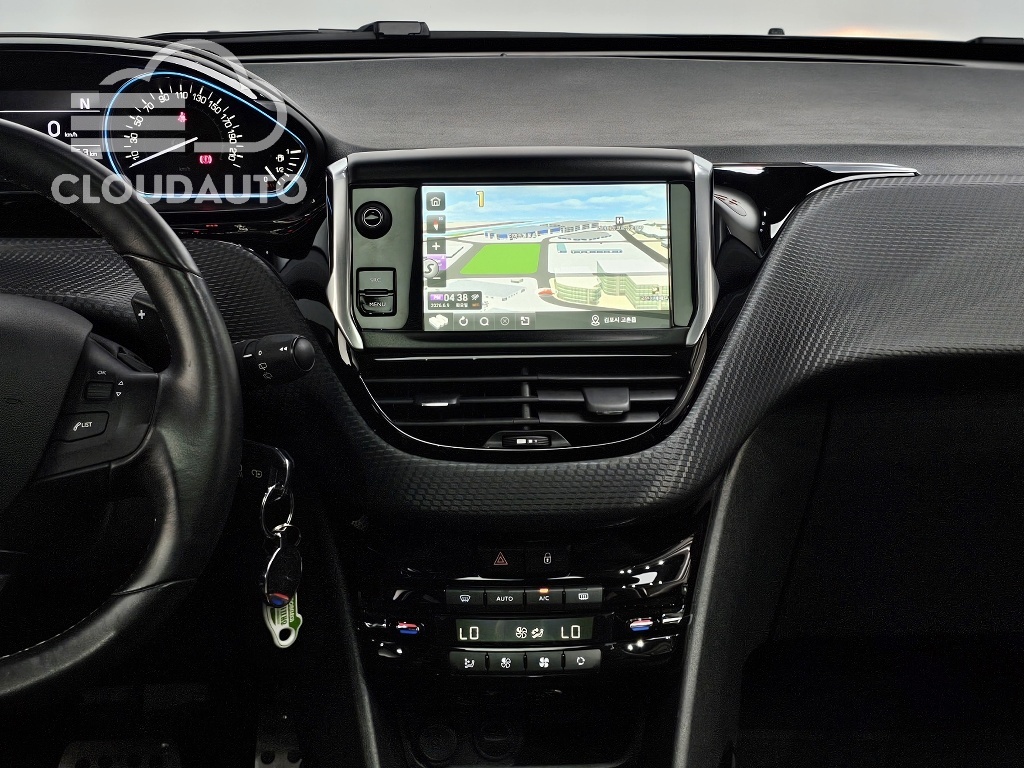 2017 Peugeot 2008 1.6 BlueHDi - Image 16