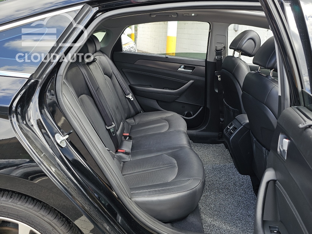 2015 Hyundai Sonata 2.4 Exclusive - Image 12