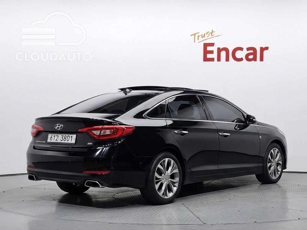2015 Hyundai Sonata 2.4 Exclusive - Image 2