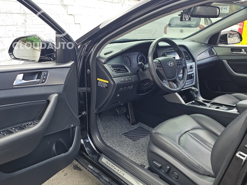 2015 Hyundai Sonata 2.4 Exclusive - Image 10