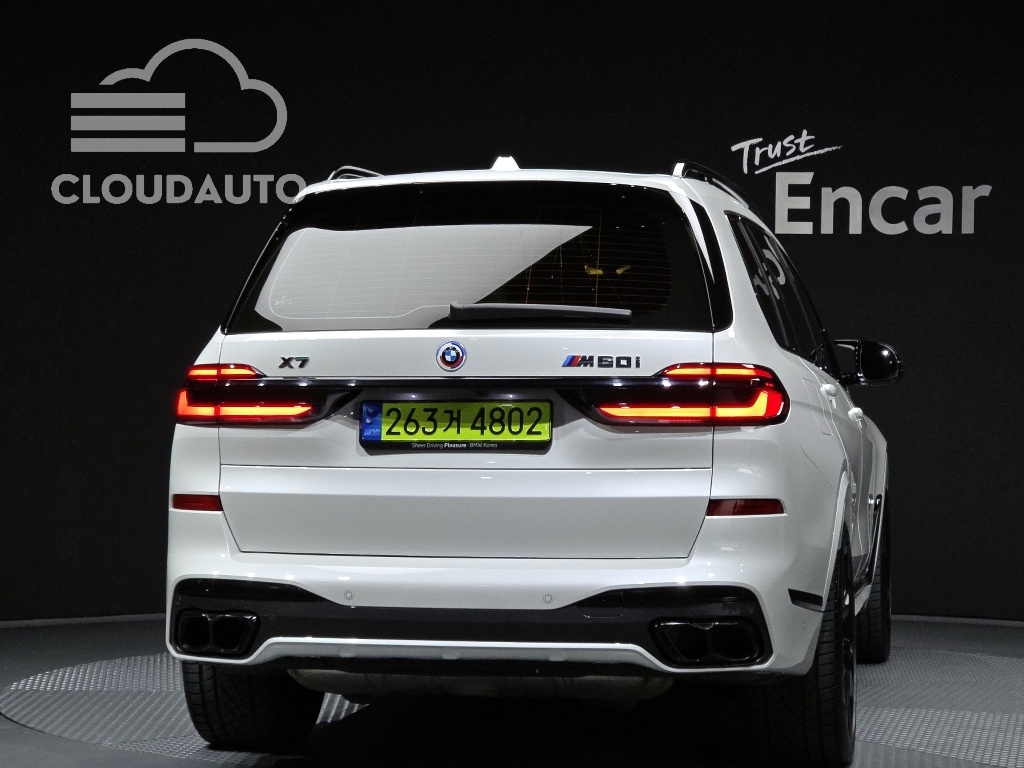 2024 BMW X7 M60i xDrive M Sport 6 - Image 4