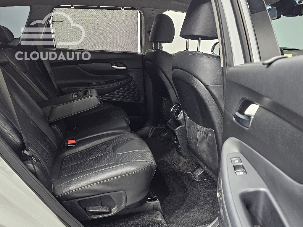 2019 Hyundai Santa Fe Diesel 2.2 2WD - Image 12