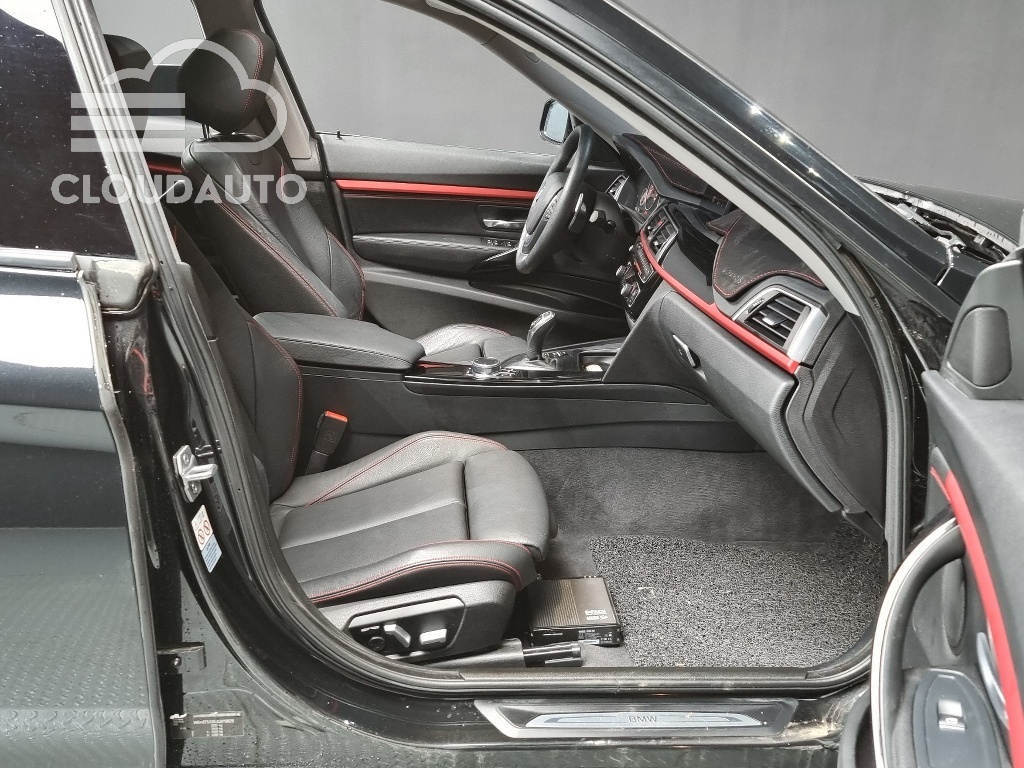 2017 BMW 3 Series GT GT 320d xDrive Sports - Image 11
