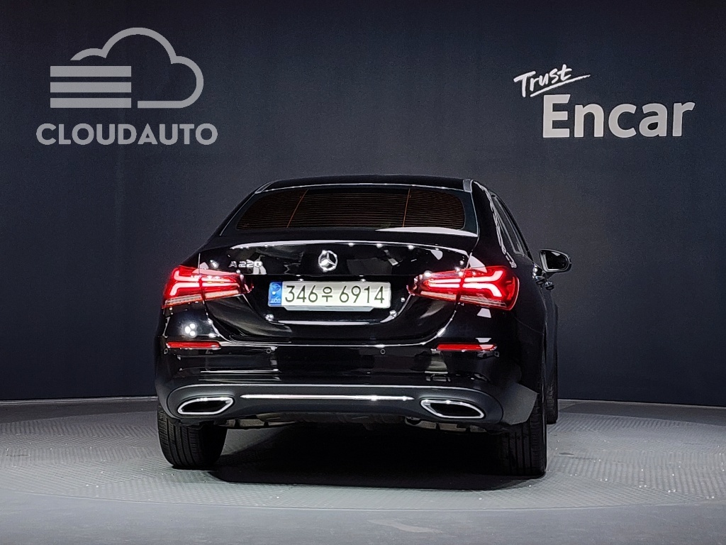 2021 Mercedes-Benz A-Class A220 Sedan - Image 4