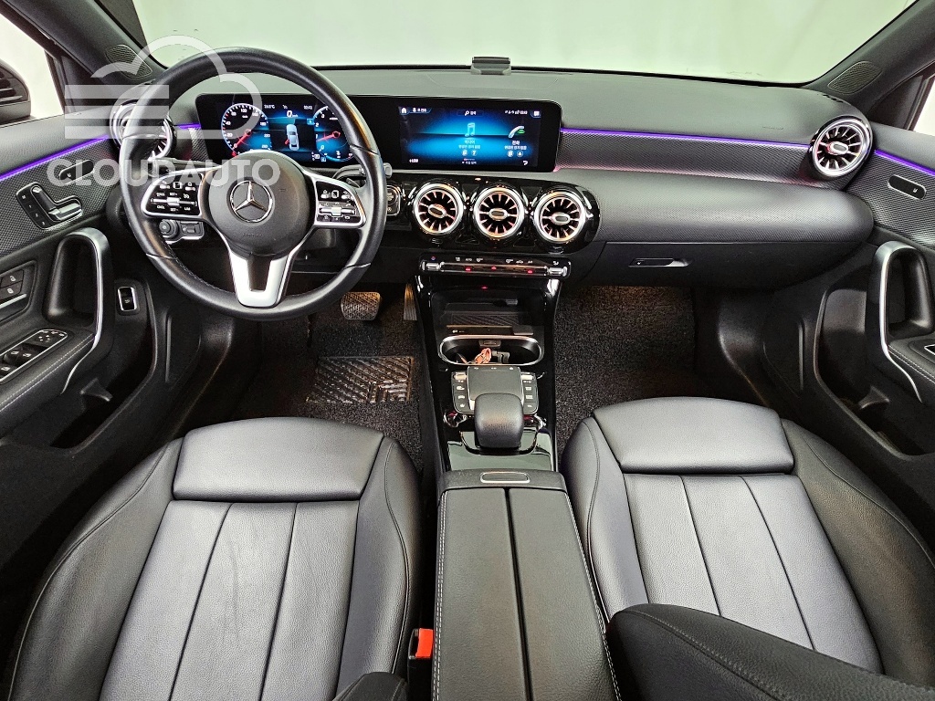 2021 Mercedes-Benz A-Class A220 Sedan - Image 7