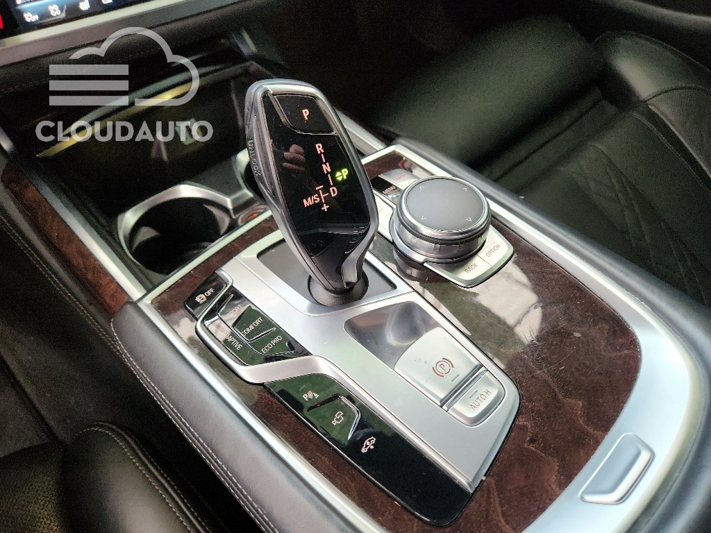 2016 BMW 7 Series 730Ld xDrive - Image 12