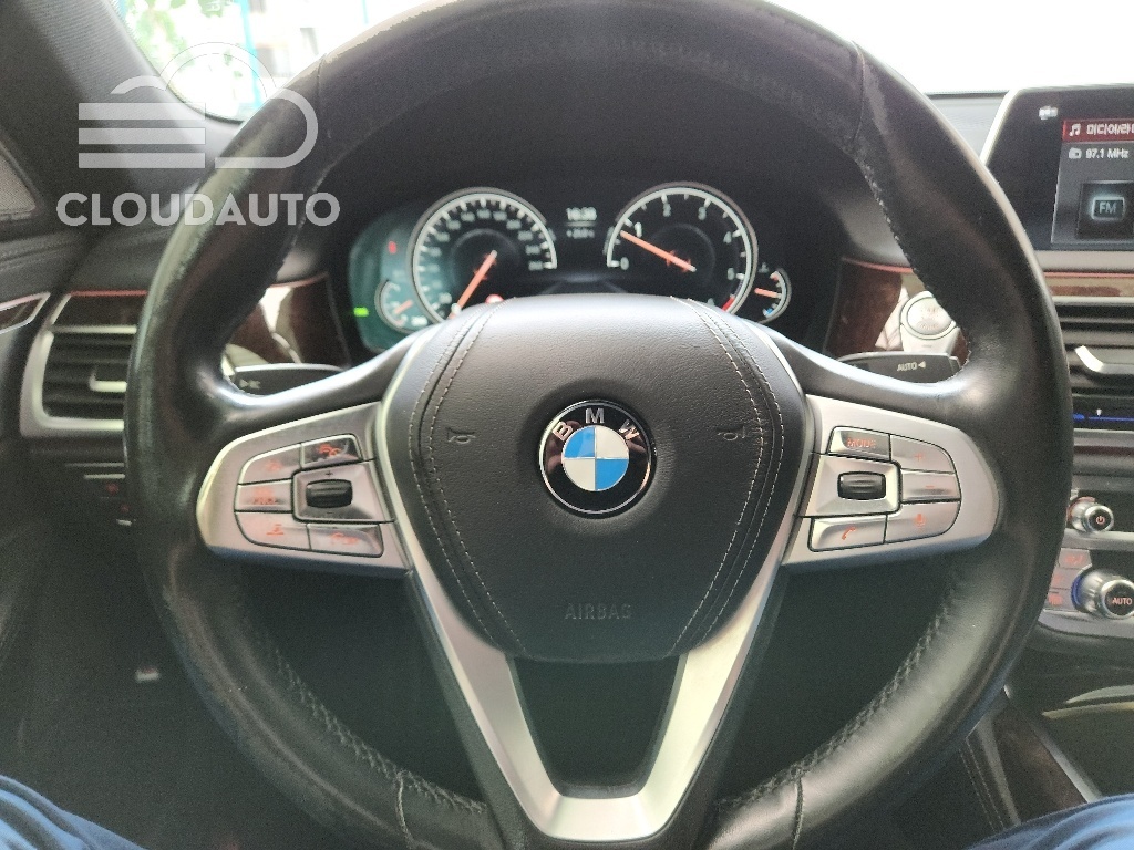 2016 BMW 7 Series 730Ld xDrive - Image 9