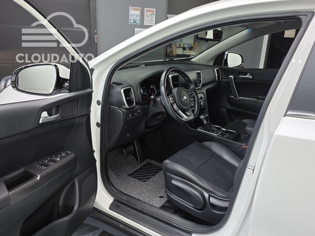 2021 Kia Sportage Diesel 2.0 2WD - Image 10