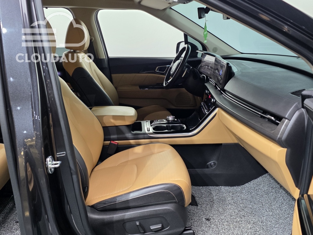2023 Kia Carnival 9 Signature - Image 9