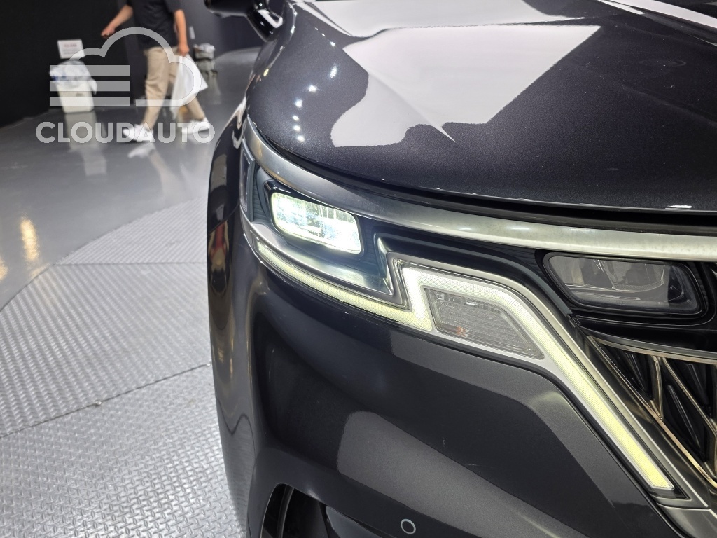 2023 Kia Carnival 9 Signature - Image 20