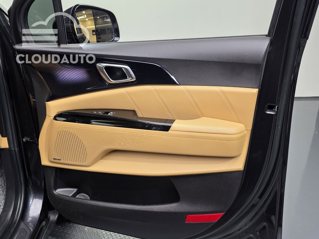 2023 Kia Carnival 9 Signature - Image 23