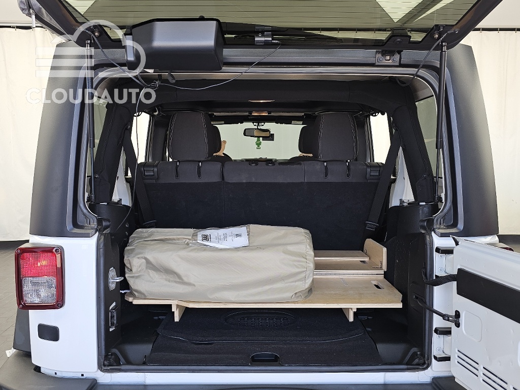 2017 Jeep Wrangler 3.6 4Door - Image 20