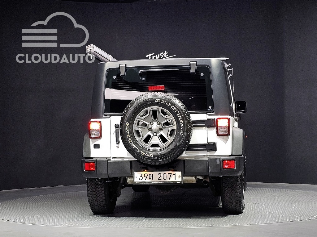 2017 Jeep Wrangler 3.6 4Door - Image 4