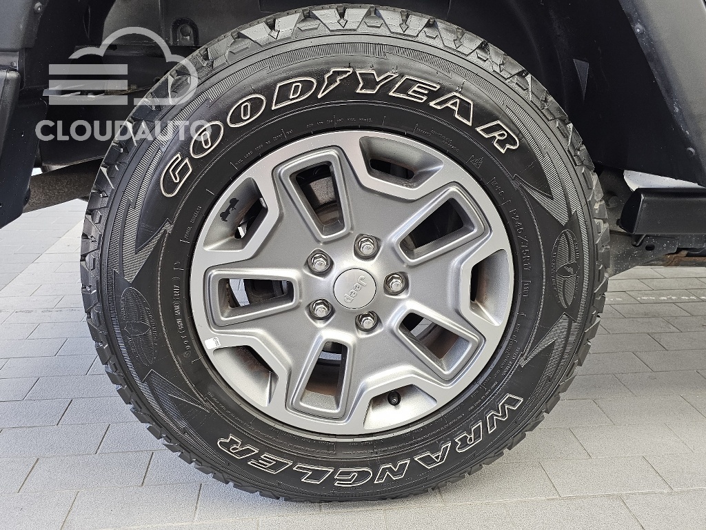 2017 Jeep Wrangler 3.6 4Door - Image 5