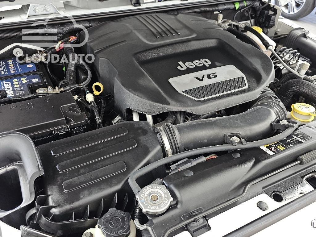 2017 Jeep Wrangler 3.6 4Door - Image 6