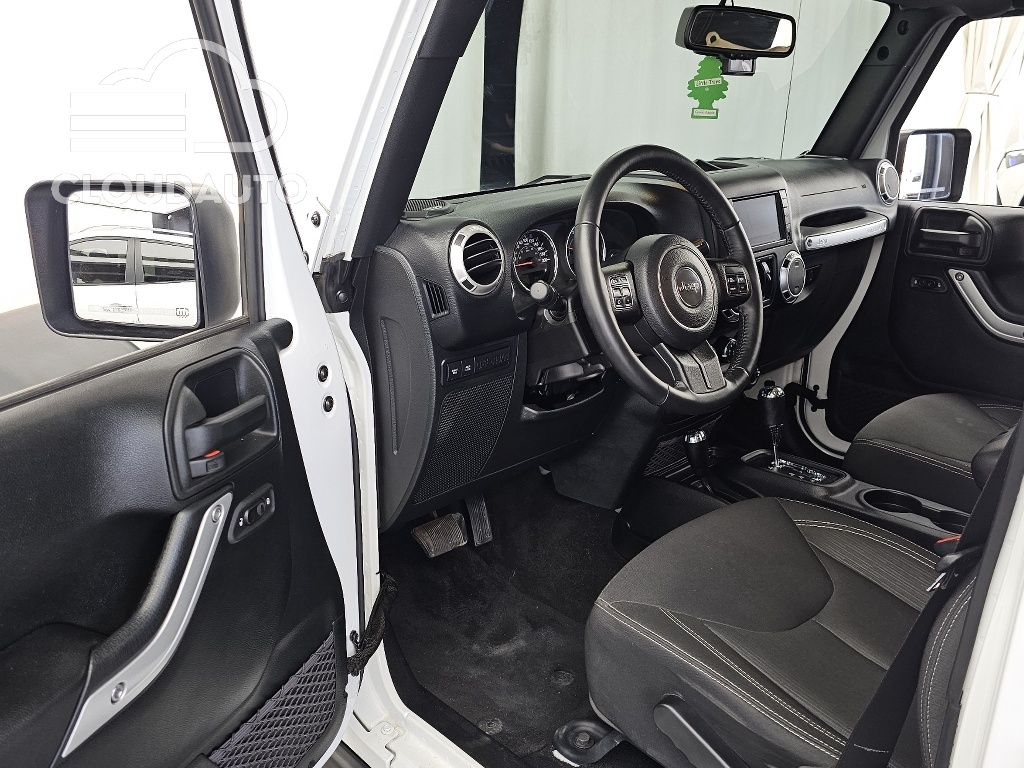 2017 Jeep Wrangler 3.6 4Door - Image 10