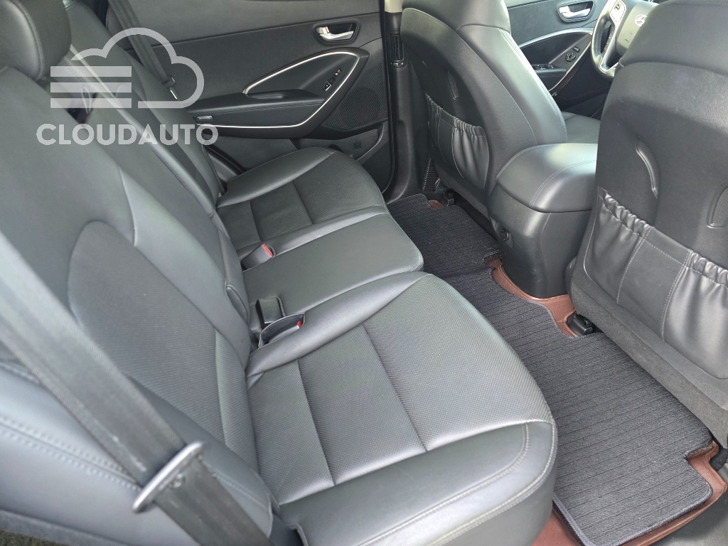 2015 Hyundai Santa Fe Diesel 2.0 2WD Premium - Image 12