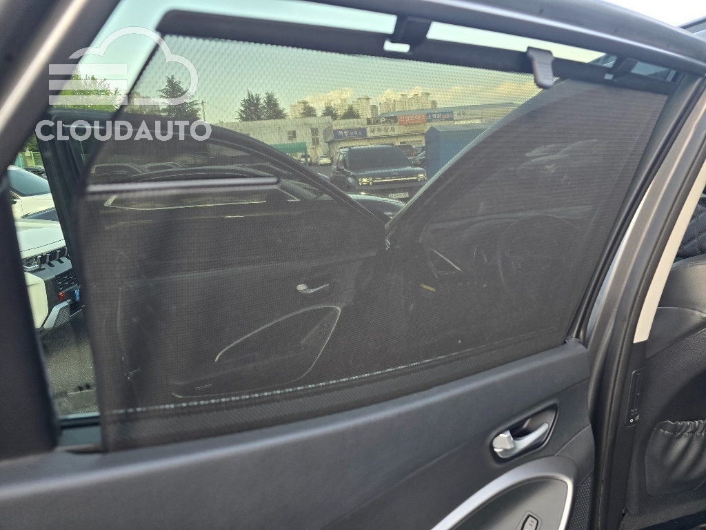 2015 Hyundai Santa Fe Diesel 2.0 2WD Premium - Image 18