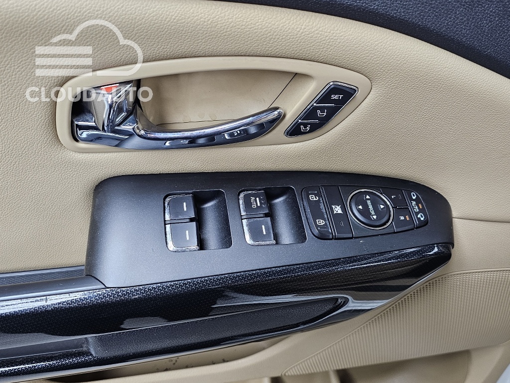 2017 Kia Carnival 9 Noblesse - Image 29