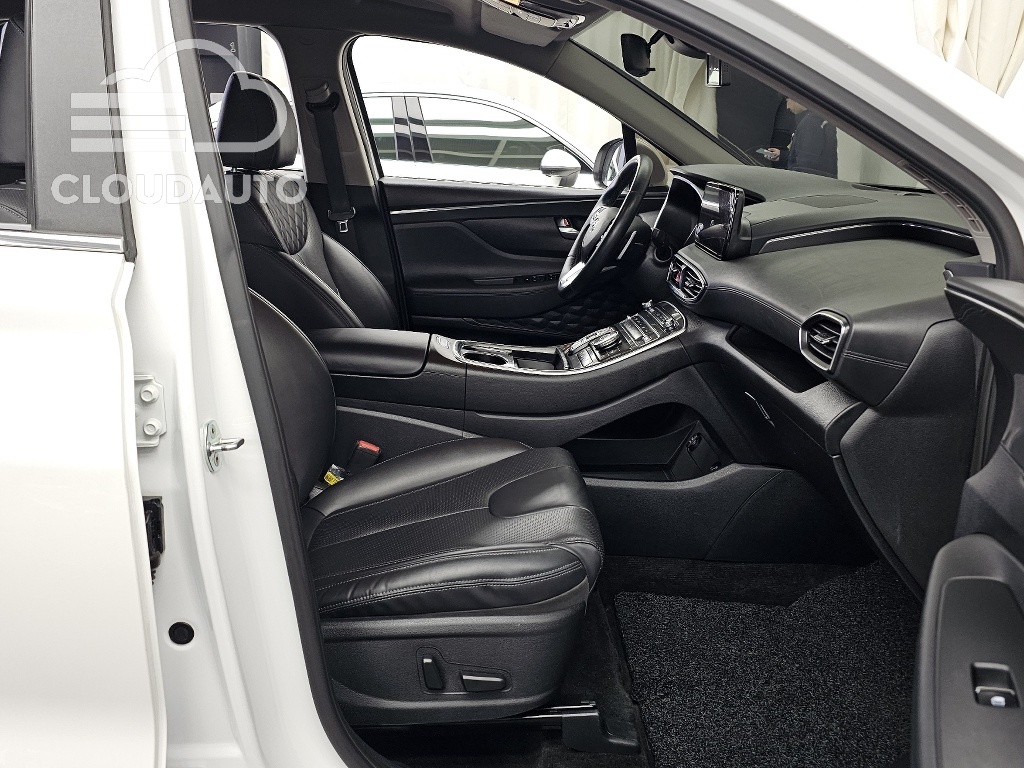 2021 Hyundai Santa Fe Diesel 2.2 2WD - Image 11